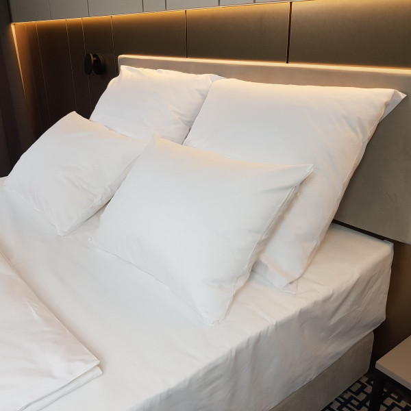 Zestaw poszewek hotelowych MUSSO w rozm. 50x70 cm za 10 szt.