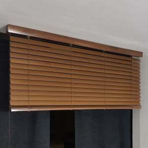 TM01 Holzladen 50 mm, Größe 170x160 cm aus der "Classic"-Kollektion