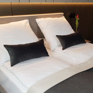 Dekorative Kissenbezüge für das Schlafzimmer 30x60 cm SKY114 / 1 für 10 Stk.